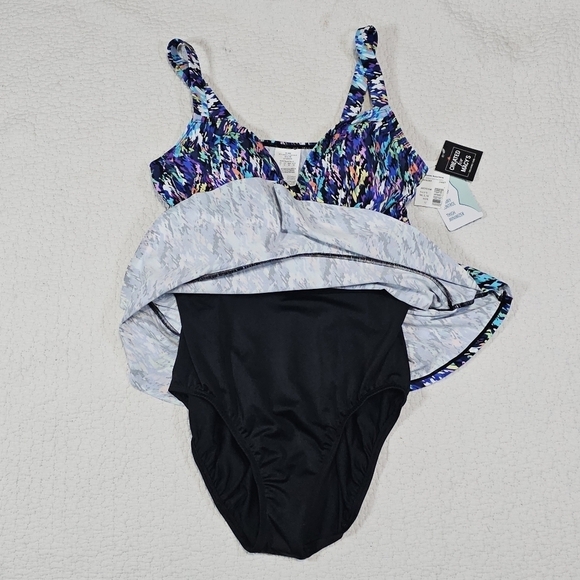 NWT Swim SolutionsWomen's Printed Tiered Fauxkini One-Piece Swimsuit - Picture 5 of 7